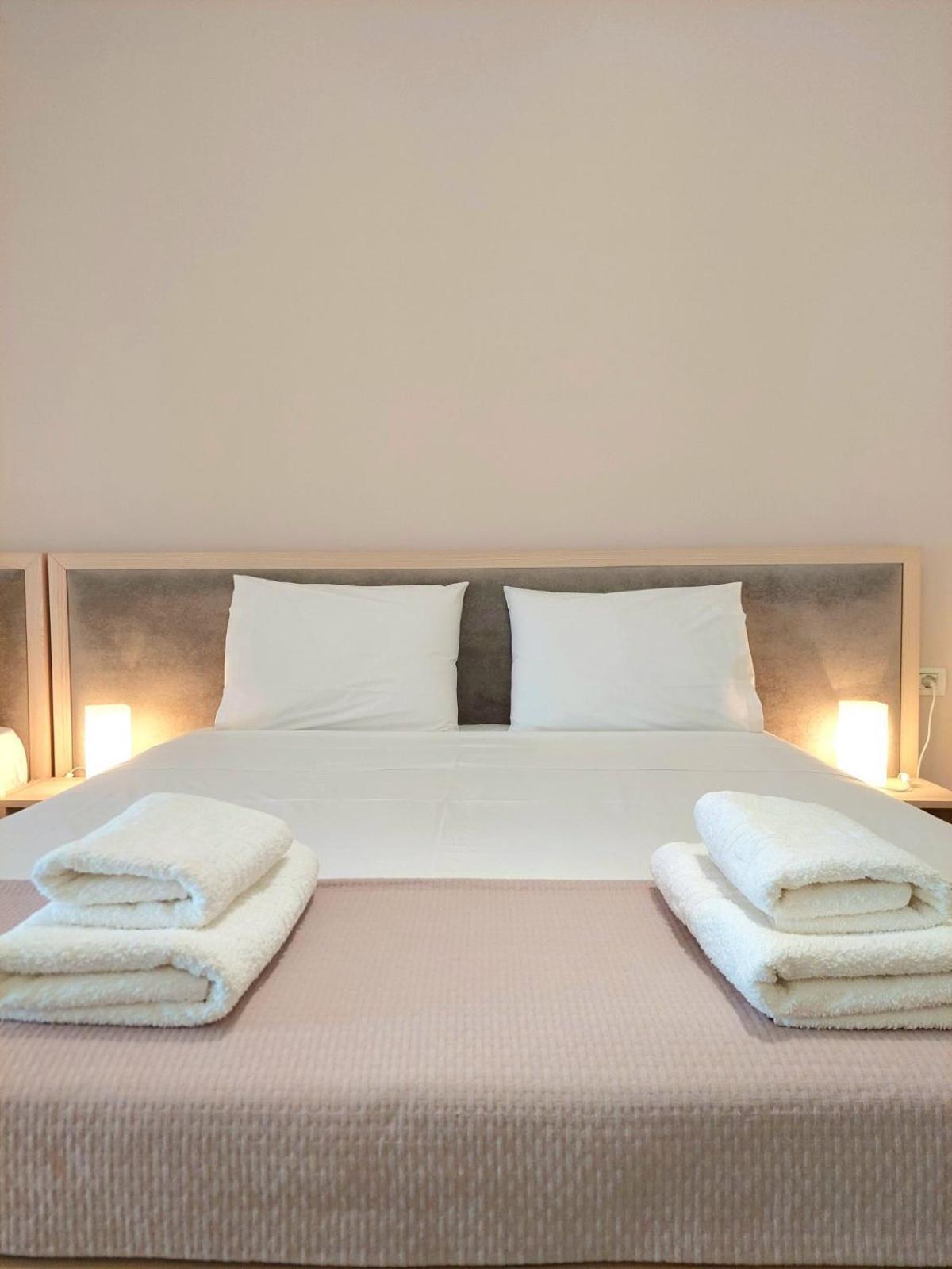 Elizabeth Apartments Himare Bagian luar foto